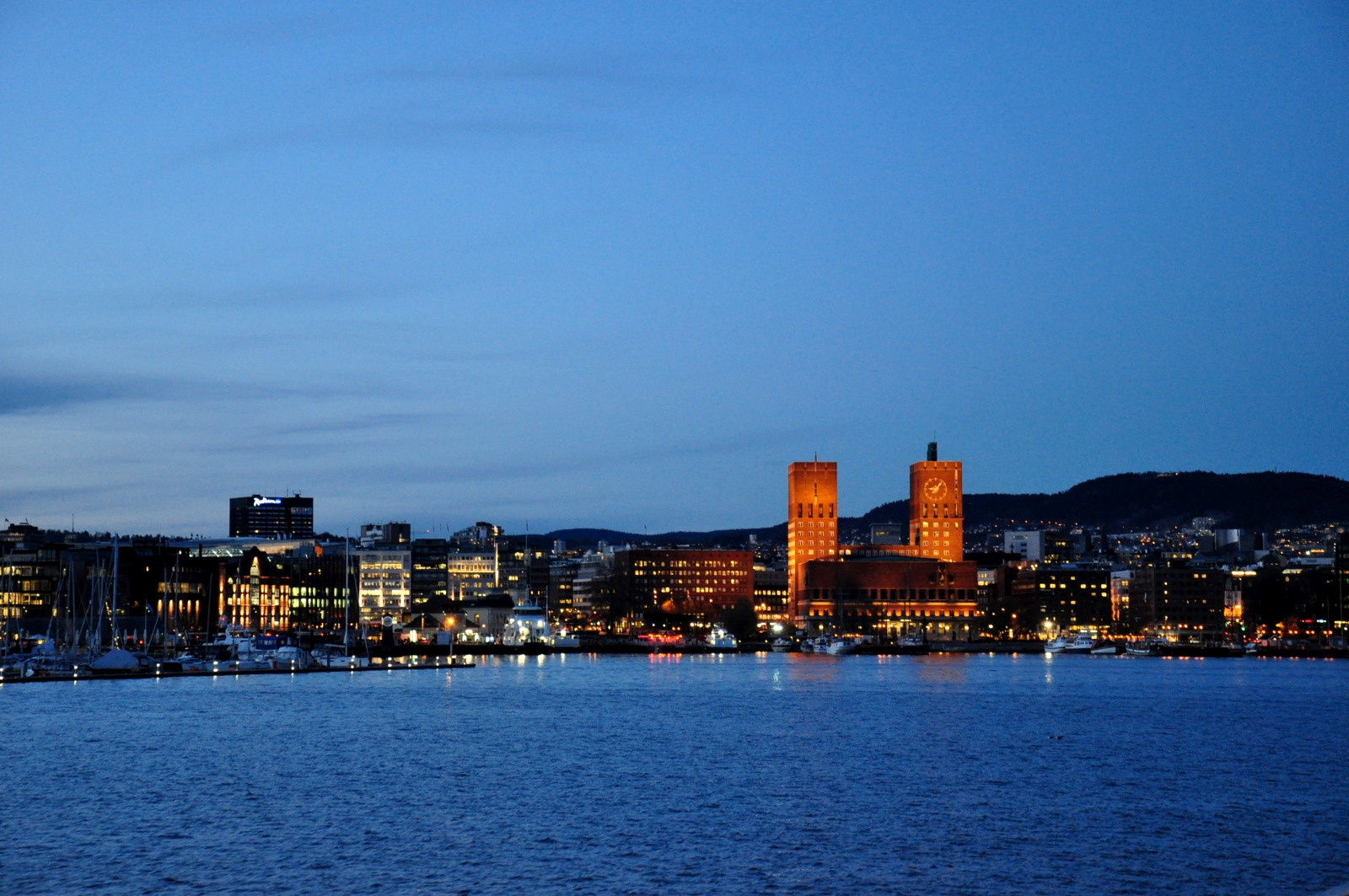 Nocna panorama Oslo